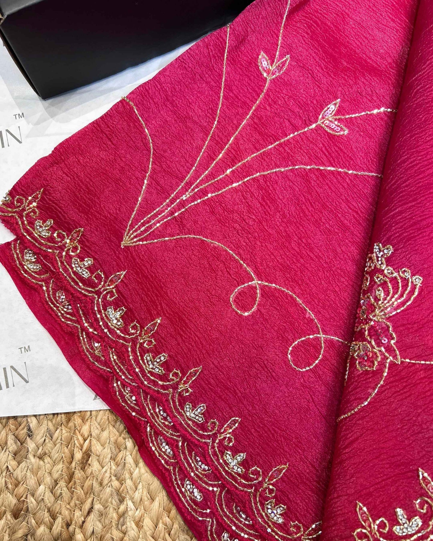 Zashmin Maharani Viva Magenta