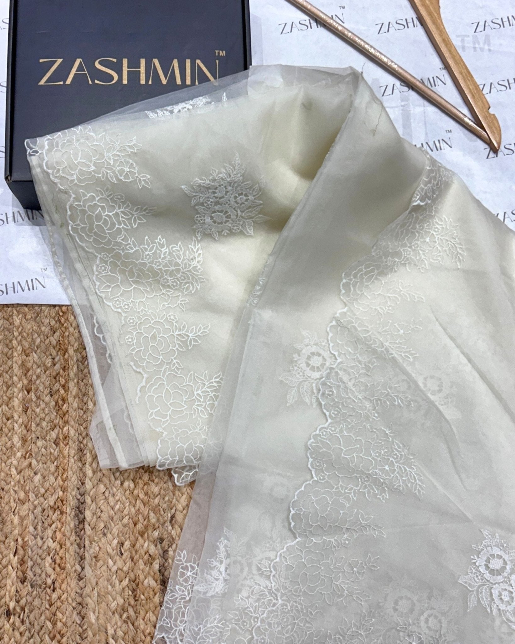 Zashmin Haans - Wala - Safed - Zashmin